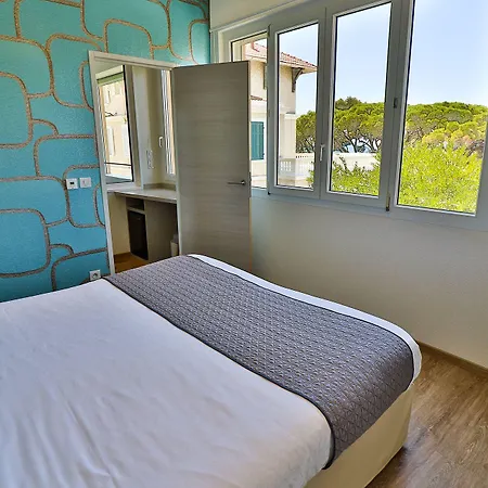Provencal Hotel Bandol