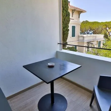 Provencal Hotel Bandol
