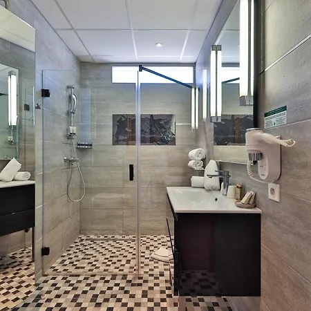 Provencal Hotel Bandol