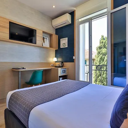 Provencal Hotel Bandol