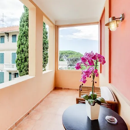 Provencal Hotel 3*