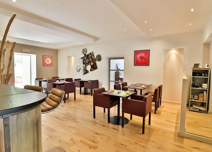 Provencal Hotel Bandol